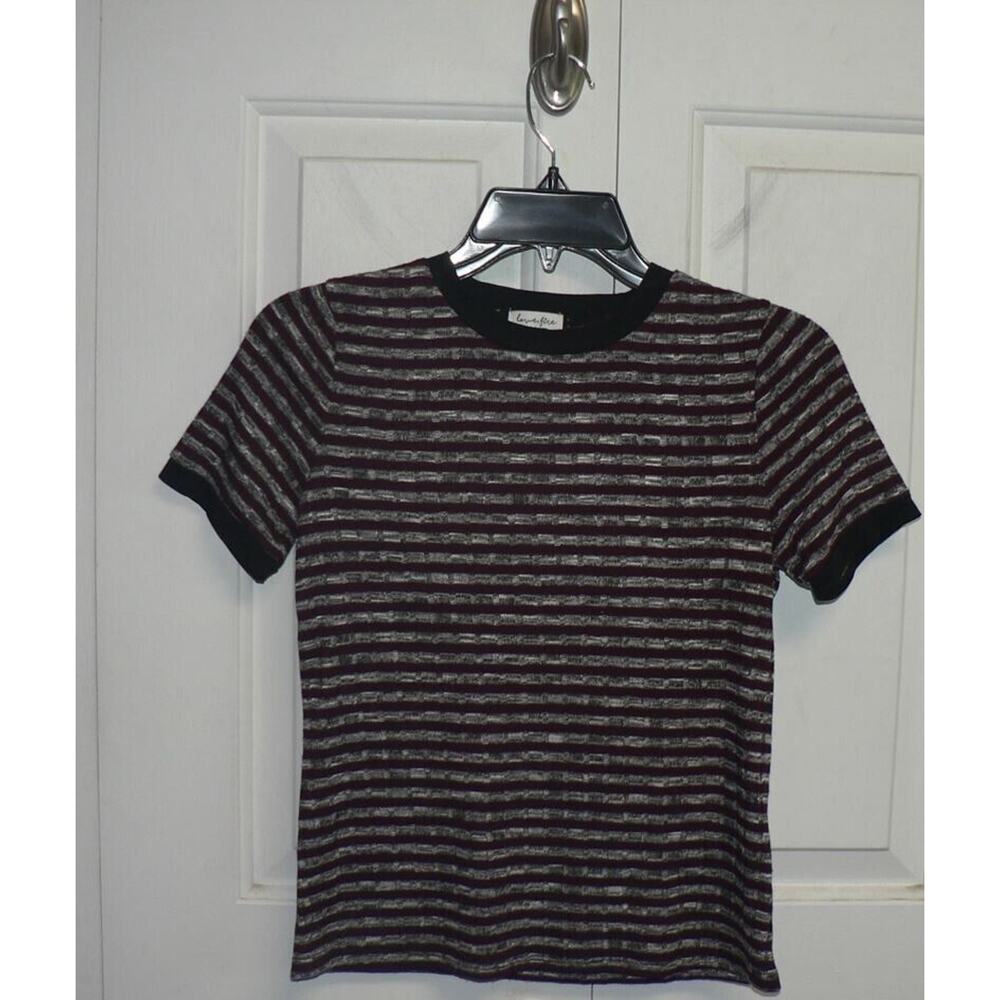 Love, Fire Girls Short Sleeve Crewneck Top in Burgundy/Grey/Black Large MSRP $25